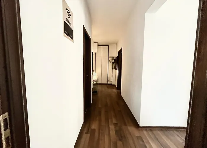 Апартаменти Vibrant Victoriei *