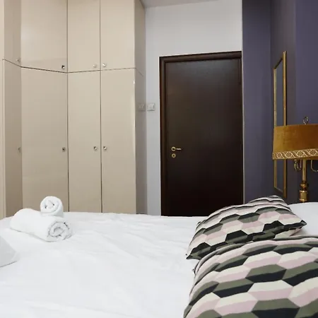 Apartment Vibrant Victoriei *