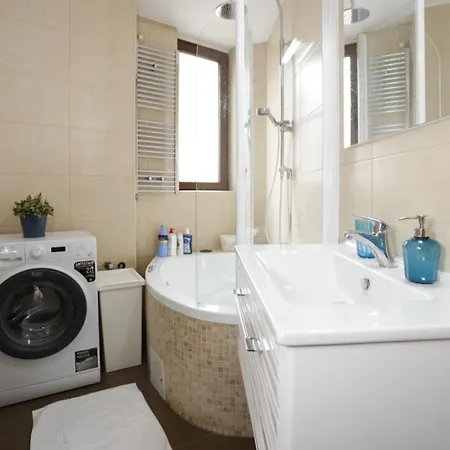 Apartment Vibrant Victoriei Bucharest